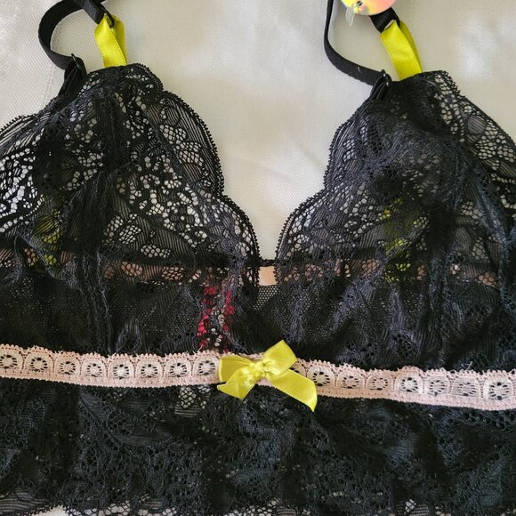 COSMOPOLITAN Medium Pajama Short Small Lace Bra Top NWT Sleepwear - Picture 3 of 8